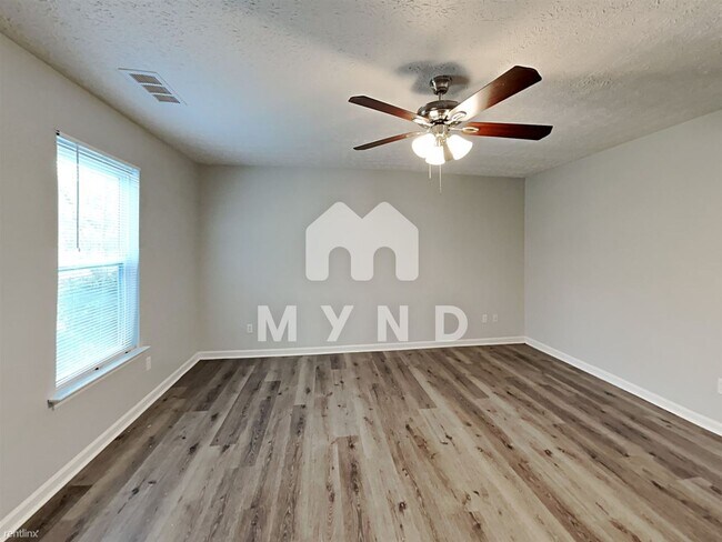 Building Photo - 3 br, 2 bath House - 7112 Greenway Cv SW