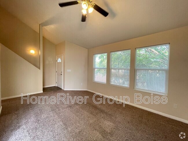 Building Photo - 1299 N Stephanie Ln