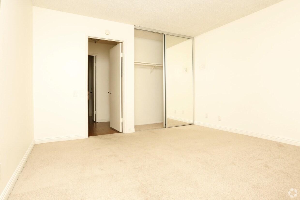 Camino De Oro Apartments in Torrance, CA Westside Rentals