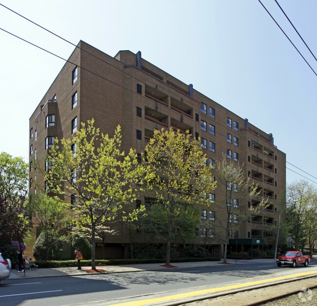 Beacon Street Apartments, 1111 Apartments Brookline, MA