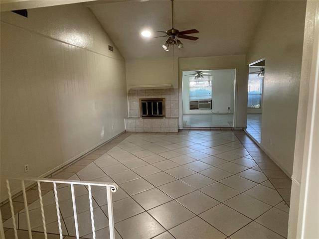 Building Photo - 3202 Birch Dr