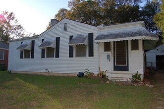 Building Photo - 517 Glenmore Rd