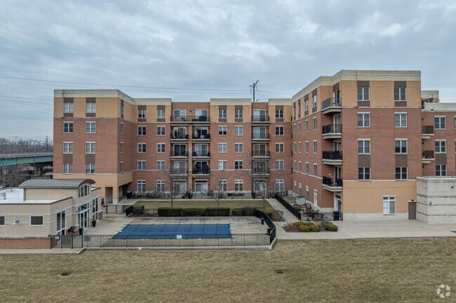 Imagen alternativa - West Market Street Condominiums