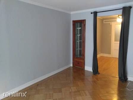 Building Photo - 526 72nd St