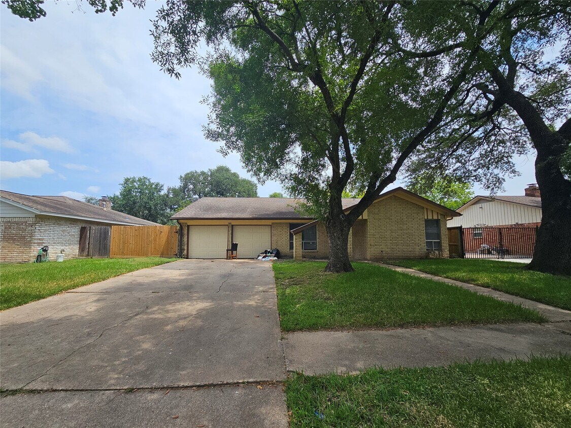 Primary Photo - 16806 Firth Ln
