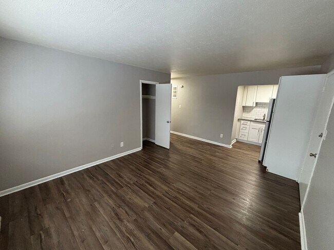 Foto del edificio - Robin's Nest Apartments