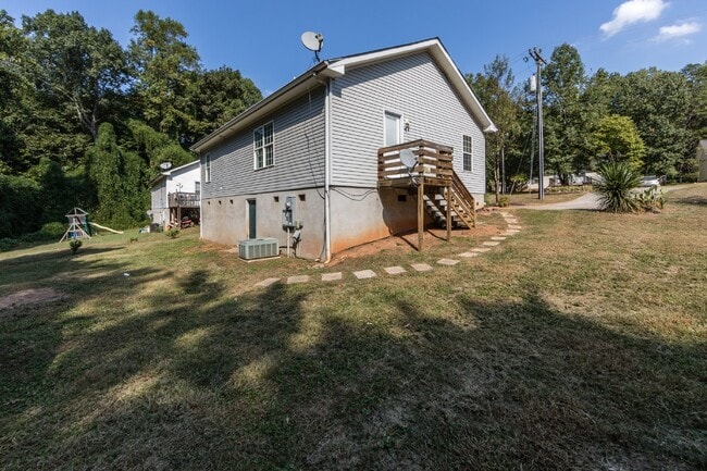 Building Photo - 814 King Arthur Dr