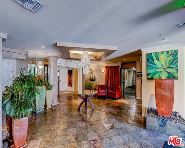 Building Photo - 740 Burnside Ave