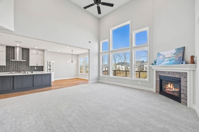 Building Photo - 72 Clear Lk Pkwy