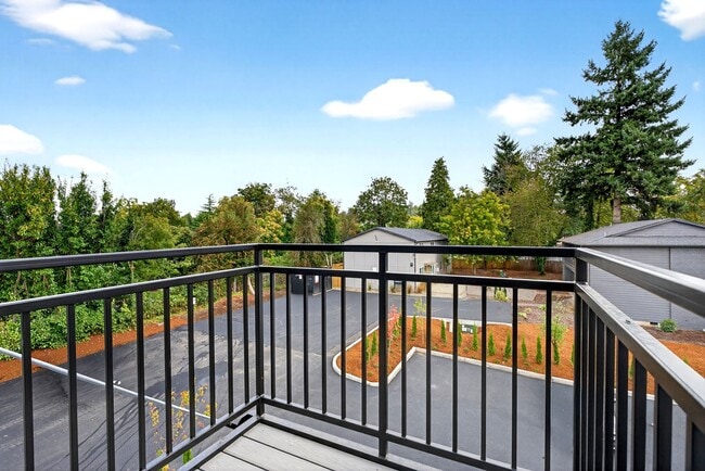 Interior Photo - Powell Heights