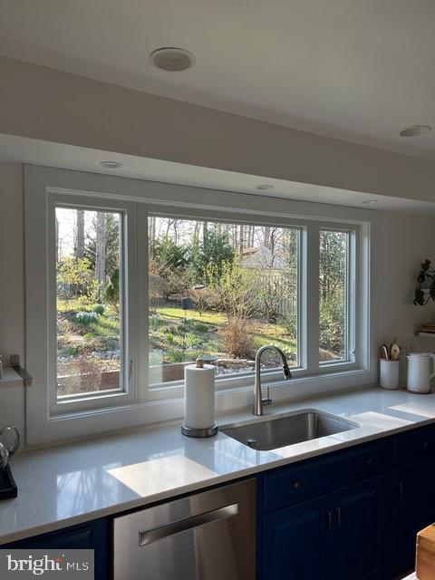 Foto del edificio - 1329 N Ivanhoe St