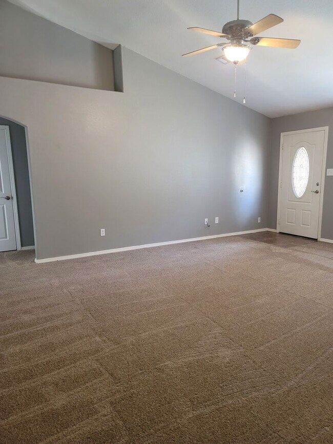Foto del edificio - Beautiful 4 Br for Rent in Van Buren!! Com...