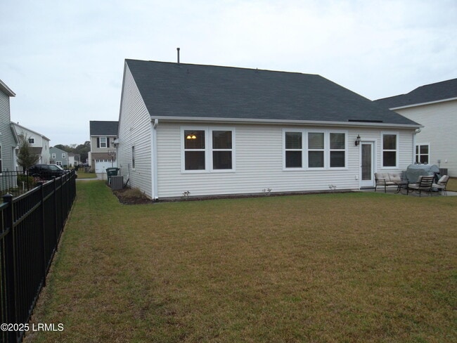 Building Photo - 45 Pennyroyal Way