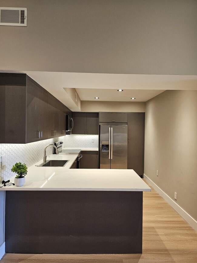 Building Photo - 3190 Leewood Terrace