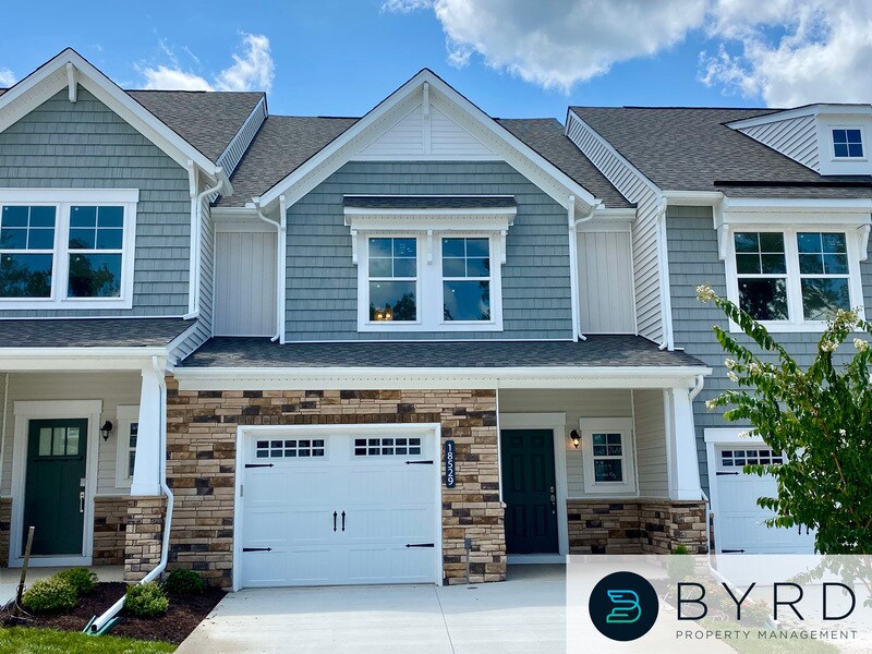 Foto principal - 18529 Palisades Rdg