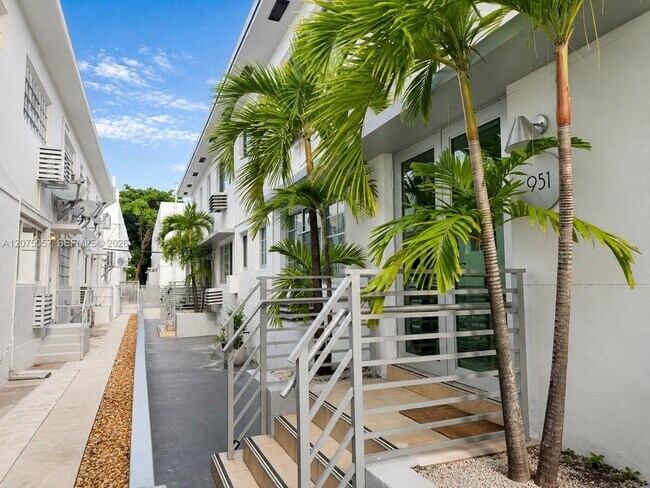 Foto del edificio - 951 Jefferson Ave