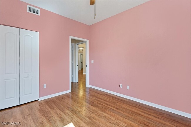 Foto del edificio - 3910 Windward Passage Cir