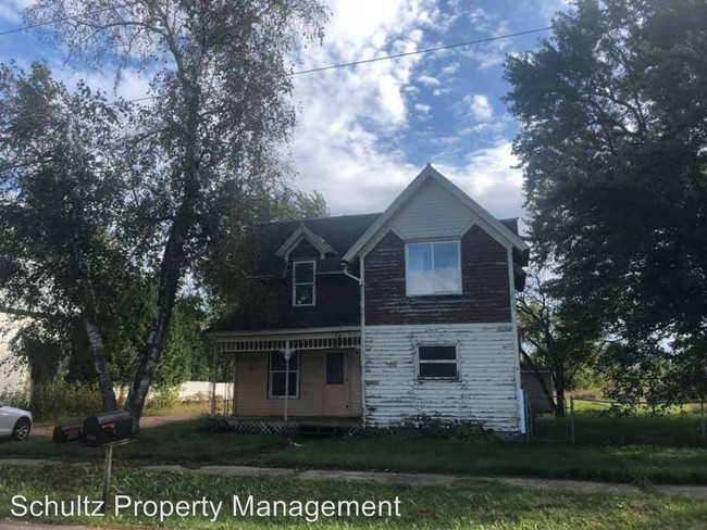 Building Photo - 4 br, 1 bath House - 1197 County Road D