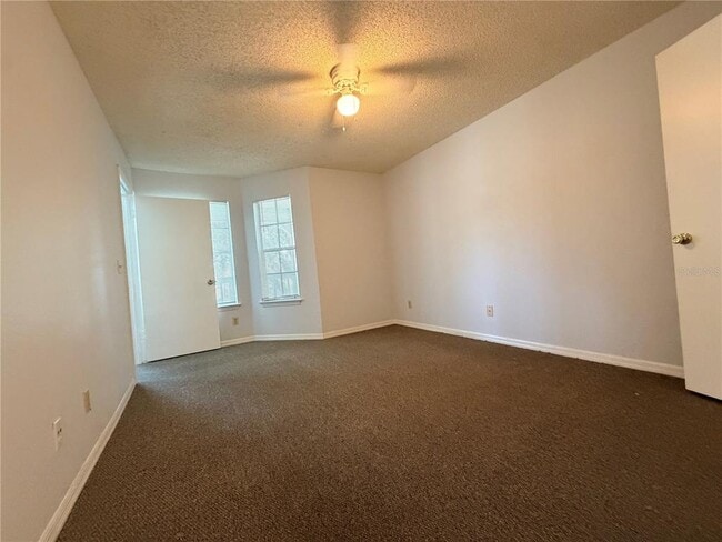 Building Photo - 1033 S Hiawassee Rd