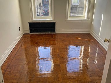 Foto del edificio - 322 E 94th St