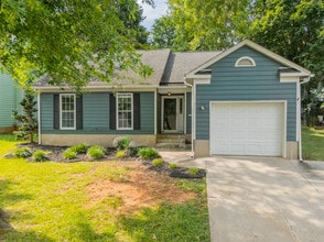 Building Photo - Room in House on Sherington Way