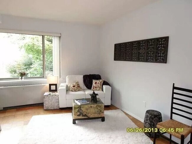 Foto del edificio - 2755 Ordway St NW