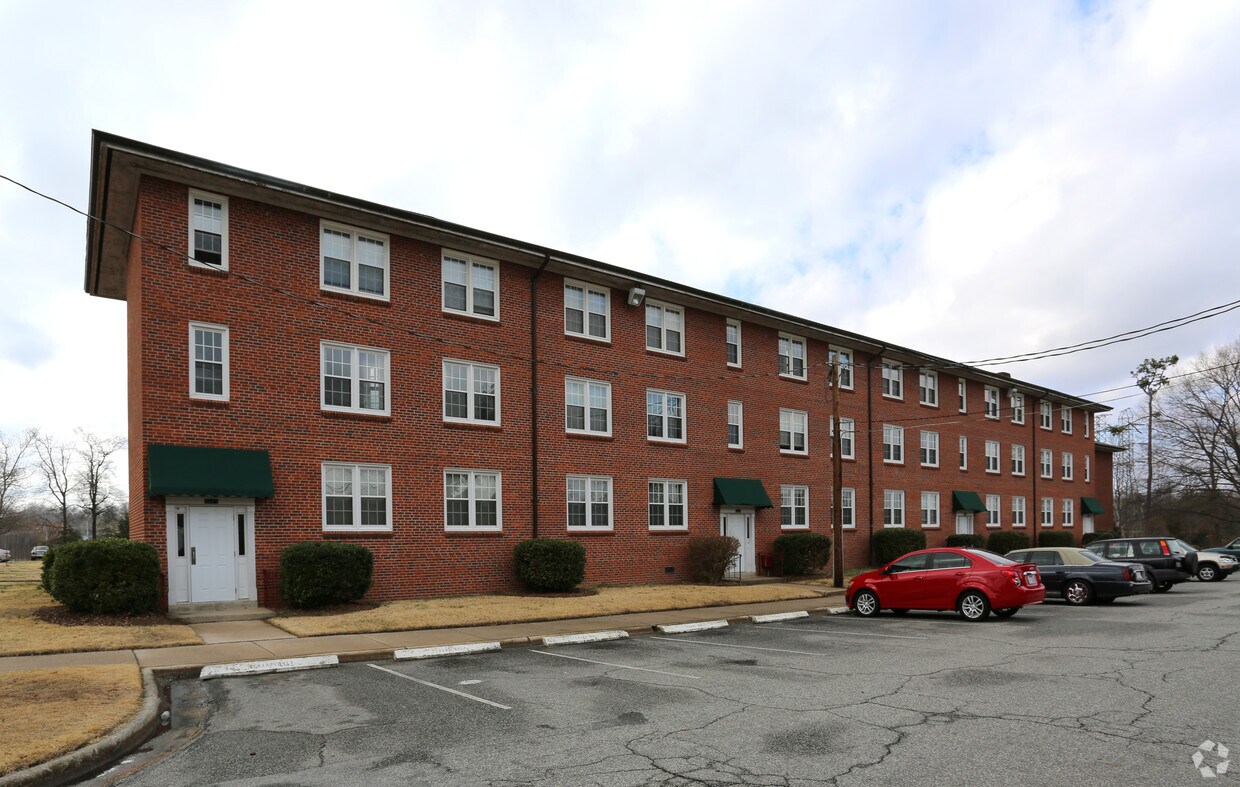 Primary Photo - 1137-1139 N Church