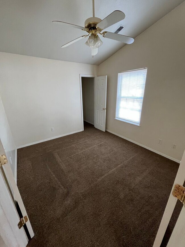 Foto del edificio - Cute 2bd/1bath