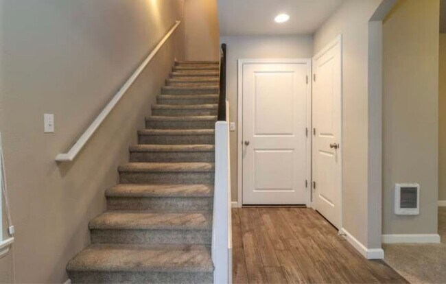 Building Photo - Wonderful home in Bethany!