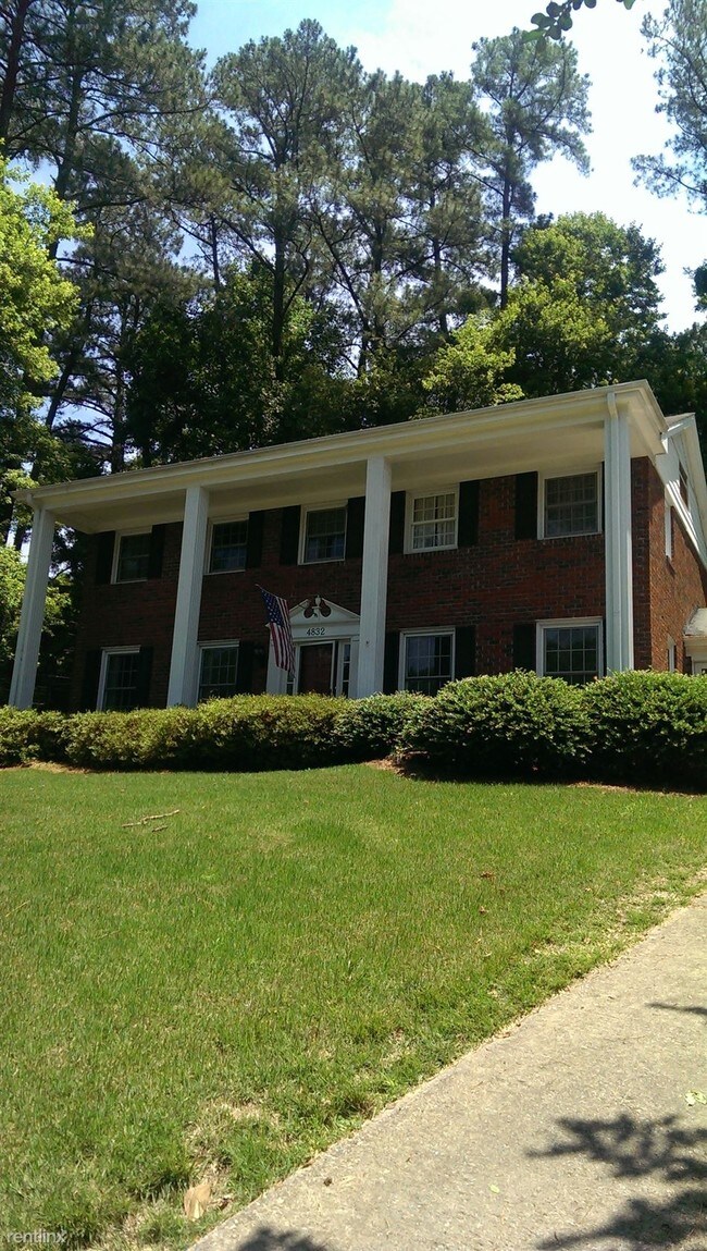 Building Photo - 4832 N Hills Dr