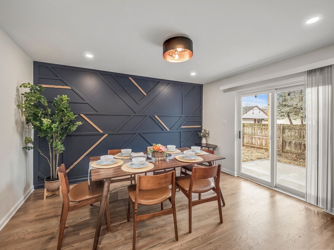 Foto principal - 3203 N Altadena Ave