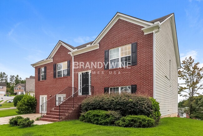 Foto del edificio - 455 Boxelder Rd