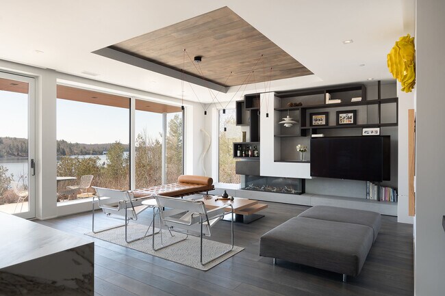Photo du bâtiment - 727 Grandview Dr