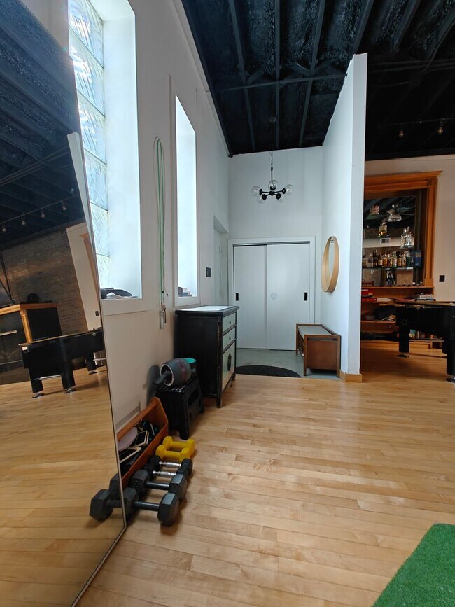 Foto del edificio - BEAUTIFUL 3BD/3BTH single family home for rent!