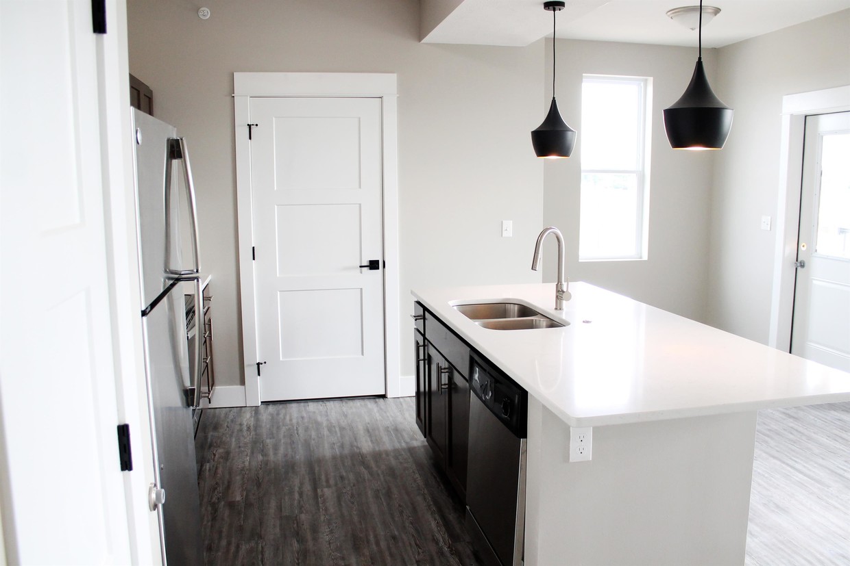 Foto principal - 715 Legacy Dr