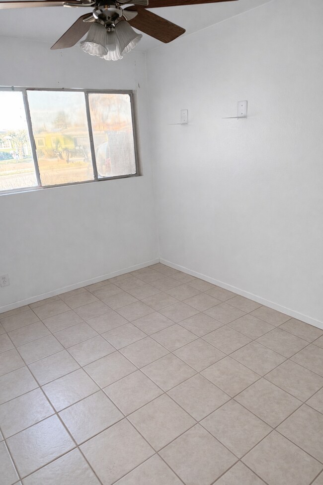 Foto del edificio - 526 E Nugent St