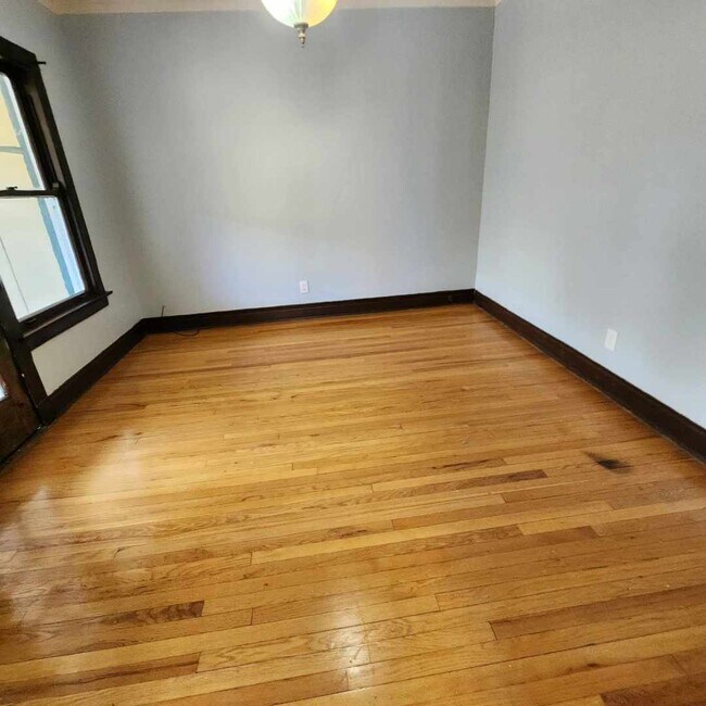 Foto del edificio - 7207 S Evans Ave