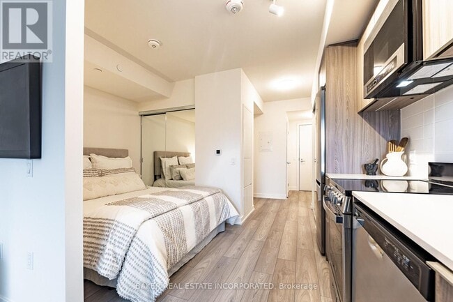 Photo du bâtiment - 223 Redpath Ave