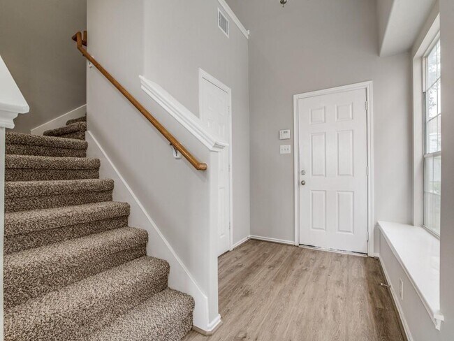 Building Photo - 3243 Atherton Canyon Ln