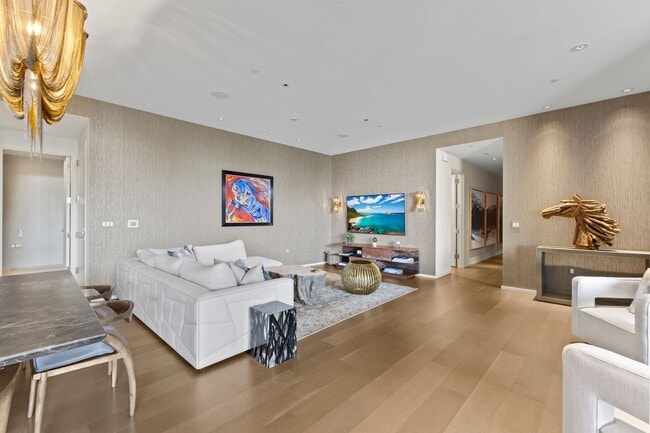 Foto del edificio - Park Lane 5305 - 3BR w/Swimming Pool and Yard!