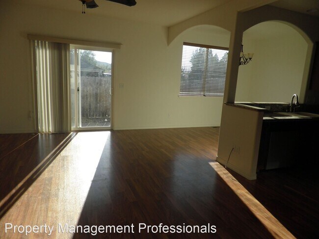 Building Photo - 3 br, 2.5 bath House - 364 Jans Court