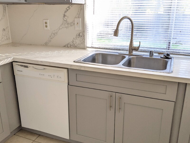 Foto principal - 5914 Sutton Park Pl