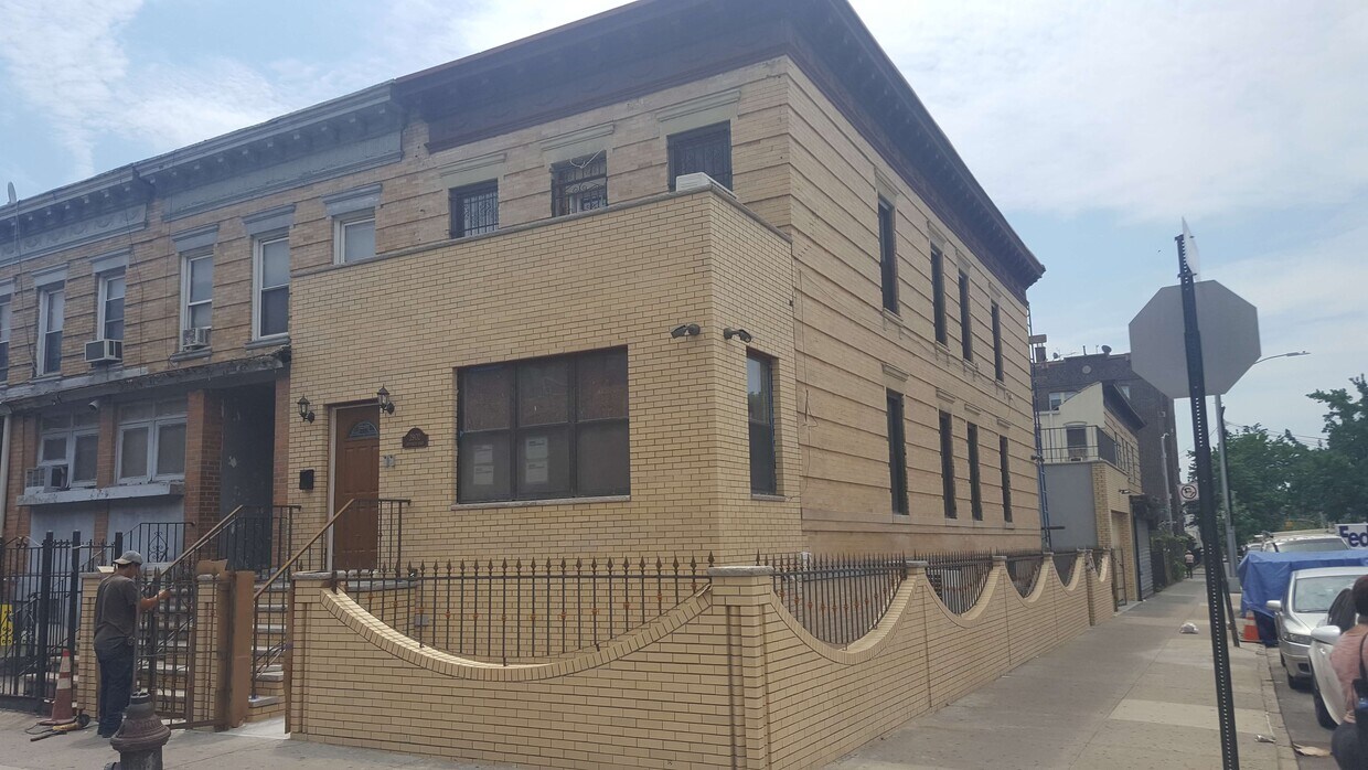 2902 Beverley Rd, Brooklyn, NY 11226 House Rental in Brooklyn, NY