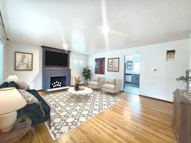 Foto del edificio - $2,150 - 3 Bed / 2 Bath Rancher Home in Perry District