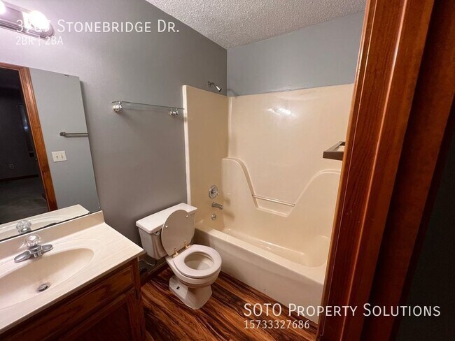 Foto del edificio - Spacious, Open 2BD/2BA Duplex in Stonebrid...