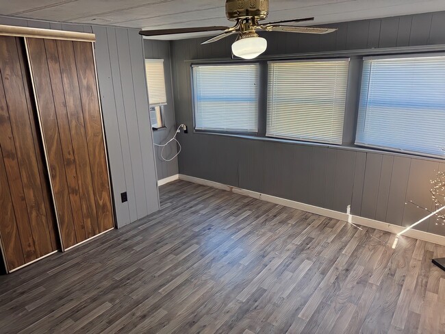 Foto del edificio - 661 N 19th St
