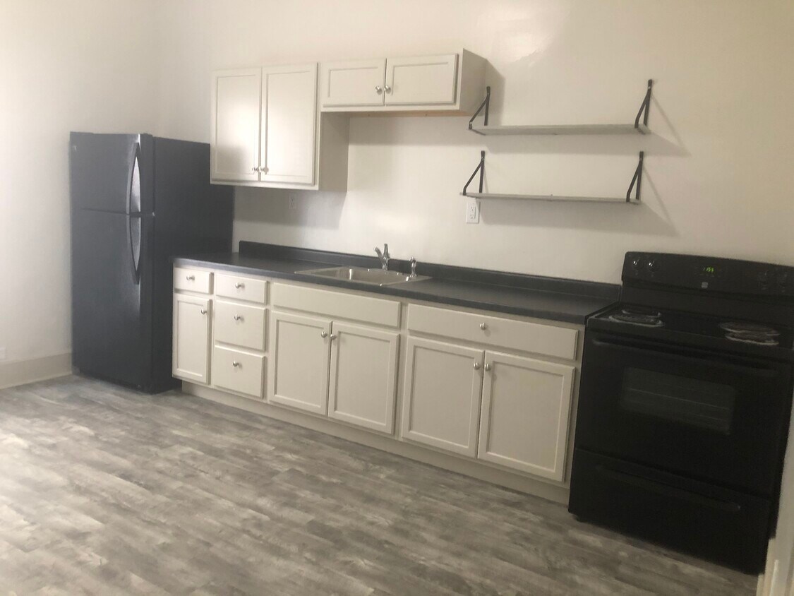 742 N Wayne St Unit 742, Piqua, OH 45356 Apartments in Piqua, OH