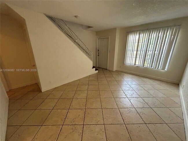 Foto del edificio - 4815 NW 9th Dr