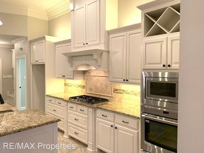 Building Photo - 3 br, 2 bath House - 12062 Rotterdam lot#95