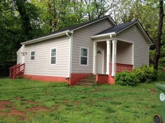 Primary Photo - 1049 Burns St SE